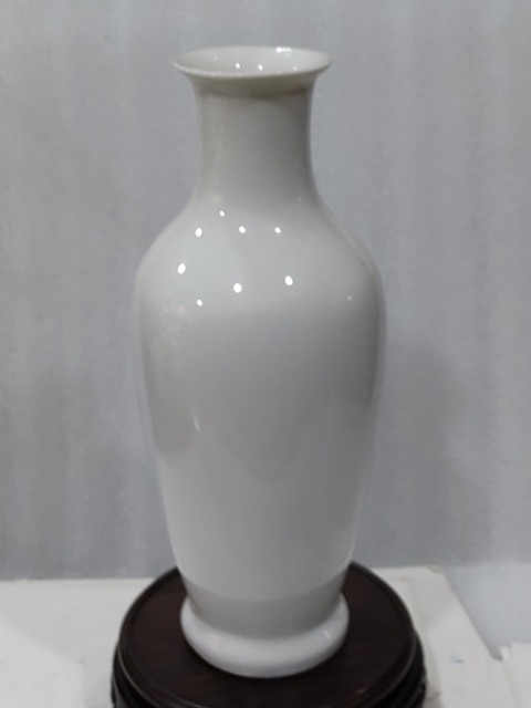古玩陶瓷白釉瓶拍賣,當前價格680元
