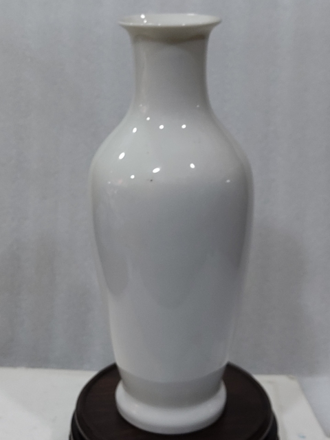 古玩陶瓷白釉瓶拍賣,當前價格680元