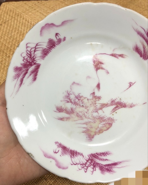 古玩陶瓷胭脂紅彩山水紋盤拍賣,當前價格0元