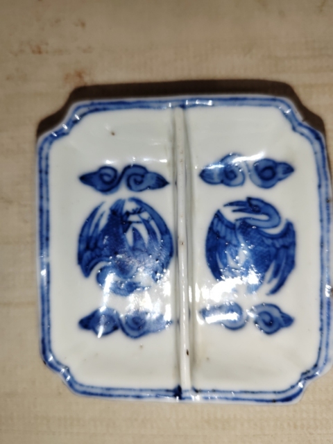 古玩陶瓷清青花團(tuán)鶴紋調(diào)色盤拍賣，當(dāng)前價(jià)格466元