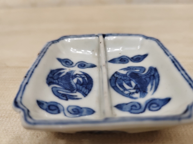 古玩陶瓷清青花團(tuán)鶴紋調(diào)色盤拍賣，當(dāng)前價(jià)格466元