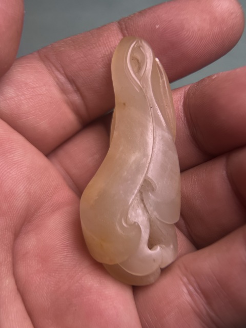 古玩玉器和田籽料玉蘭花拍賣,當前價格2800元