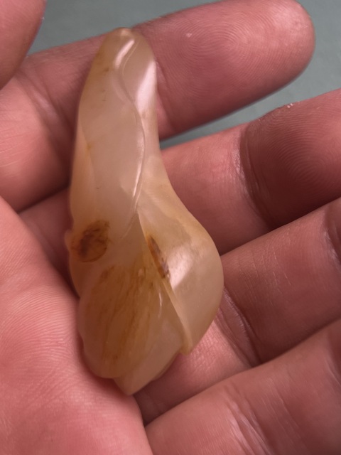 古玩玉器和田籽料玉蘭花拍賣,當前價格2800元