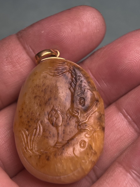 古玩玉器籽料連年有余墜拍賣，當(dāng)前價(jià)格15800元