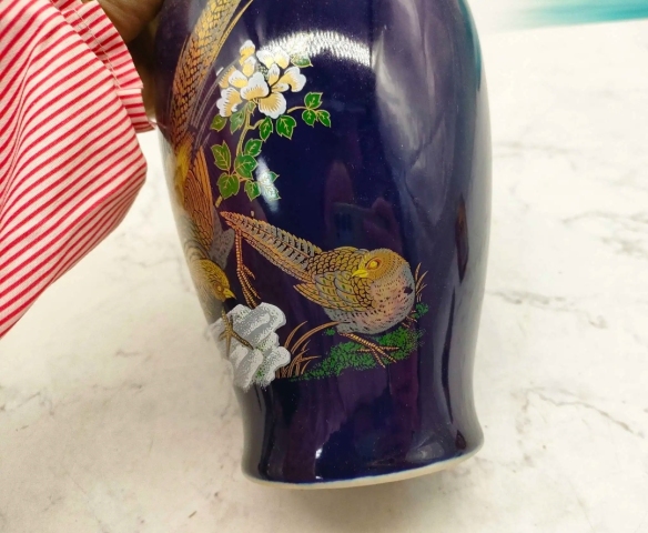 古玩陶瓷花鳥紋瓶拍賣,當前價格260元