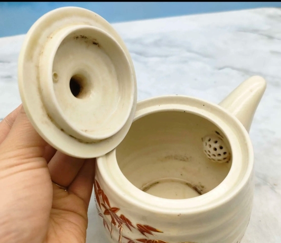 古玩陶瓷竹紋側把壺拍賣,當前價格398元