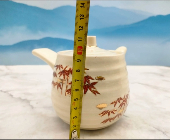 古玩陶瓷竹紋側把壺拍賣,當前價格398元