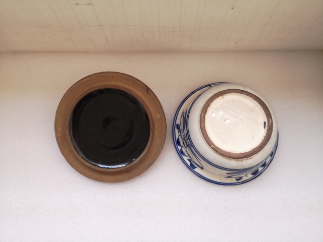古玩陶瓷清代花卉紋青花蓋盆拍賣，當前價格1600元