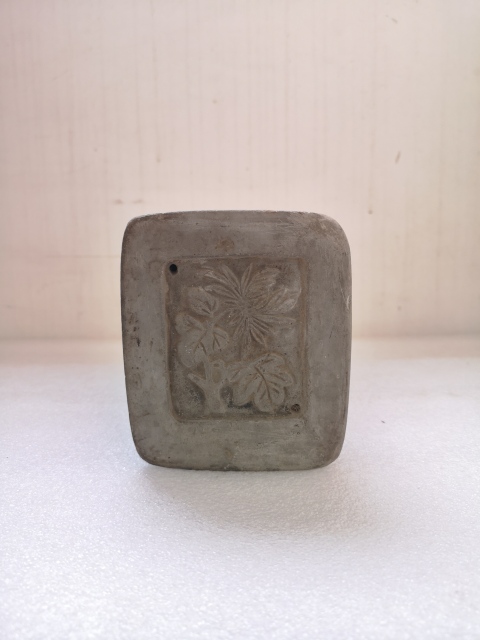 古玩陶瓷明末清初灰陶枕拍賣,當前價格850元