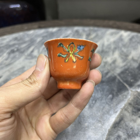 【民國·升值前景：珊 瑚 紅釉八寶小杯】拍賣，當前價格300元