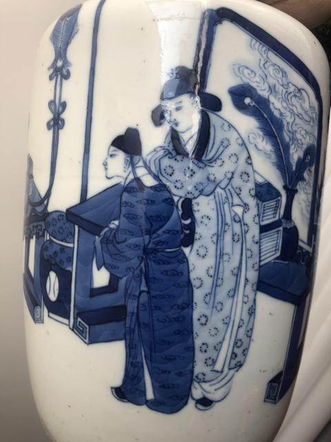 古玩陶瓷青花人物故事紋棒槌瓶拍賣,當(dāng)前價(jià)格7000元