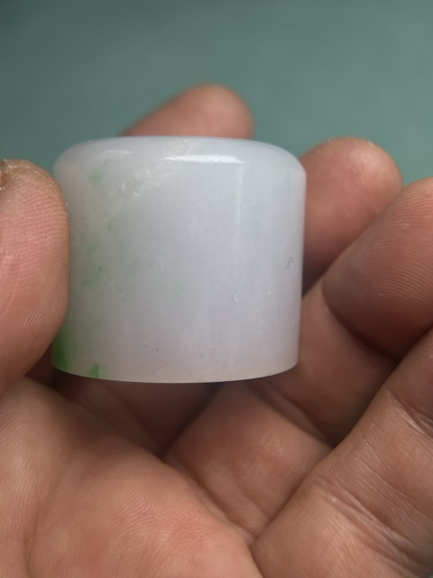 古玩玉器陽綠翡翠扳指拍賣，當前價格25800元