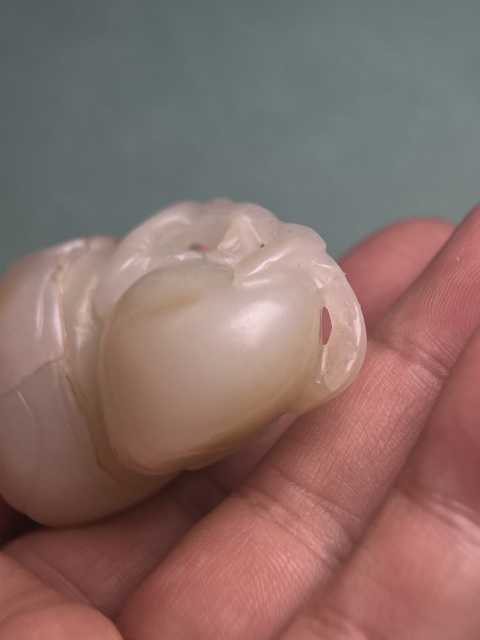 古玩玉器清代籽料雙桃拍賣,當前價格28800元