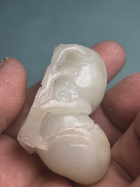 古玩玉器清代籽料雙桃拍賣,當前價格28800元