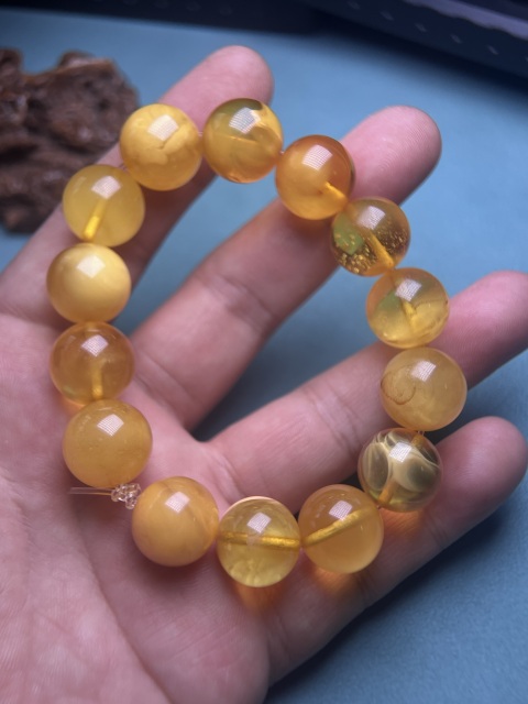 古玩玉器蜜蠟手鏈拍賣,當(dāng)前價(jià)格5600元