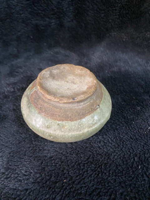 古玩陶瓷唐代青釉水盂拍賣，當(dāng)前價格2680元