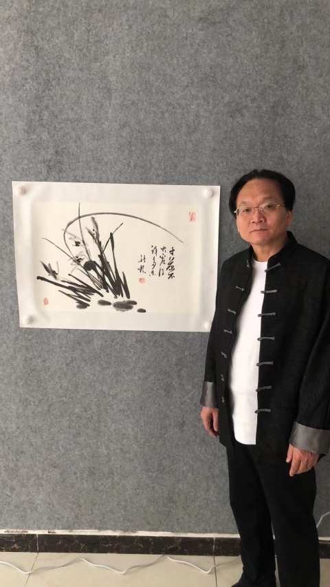 古玩字畫楊新順《寸心容得許多香》拍賣,當前價格980元