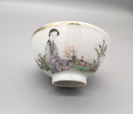 古玩陶瓷【民國·如玉美人紋粉彩杯】拍賣,當前價格688元