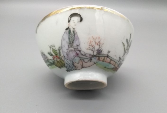 古玩陶瓷【民國·如玉美人紋粉彩杯】拍賣,當前價格688元