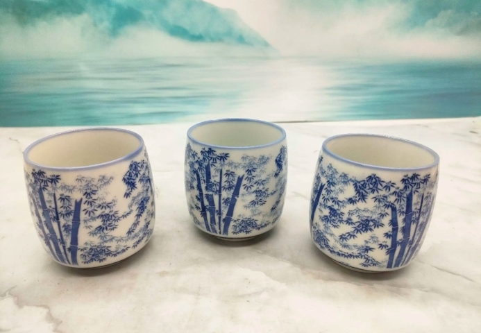 古玩陶瓷竹紋青花杯拍賣，當前價格160元