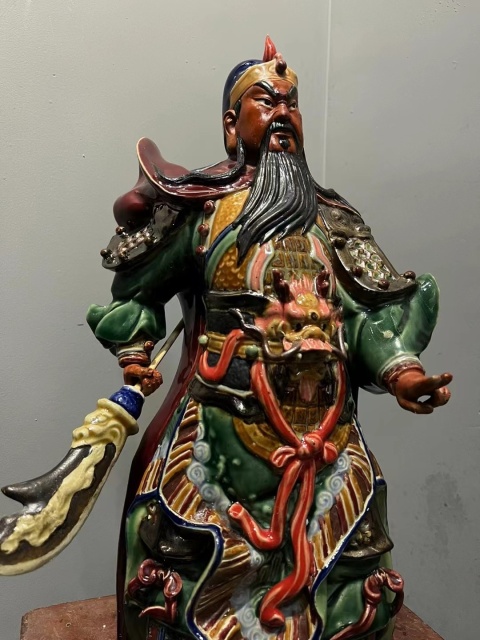 古玩陶瓷【凜凜關圣·武韻千秋】關二爺塑像拍賣，當前價格1800元