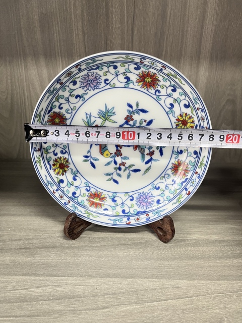 古玩陶瓷斗彩花鳥(niǎo)紋盤(pán)拍賣，當(dāng)前價(jià)格1000元