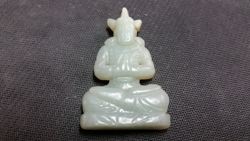 古玩玉器和田玉雕“密宗佛像”擺件拍賣,當前價格428元