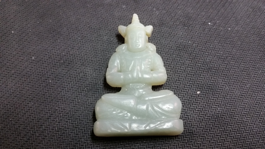 古玩玉器和田玉雕“密宗佛像”擺件拍賣,當前價格428元