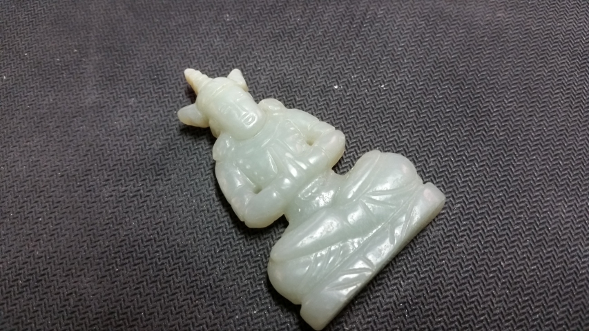 古玩玉器和田玉雕“密宗佛像”擺件拍賣,當前價格428元