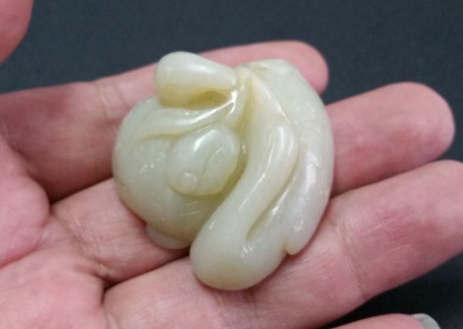 古玩玉器和田玉雕“鵝如意”把件拍賣，當前價格528元