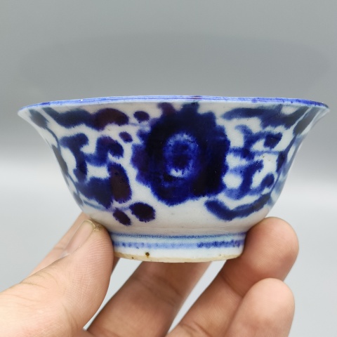 古玩陶瓷清中,青花淡描花卉紋茶碗拍賣,當前價格580元