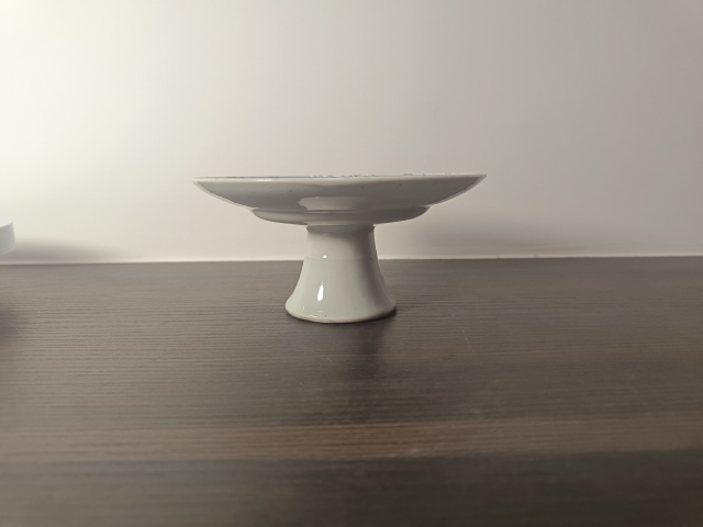 古玩陶瓷葡萄紋青花加彩高足盤拍賣，當前價格500元