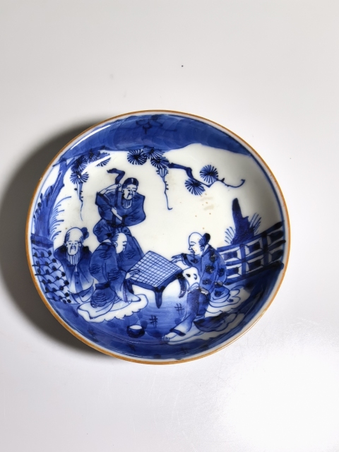 古玩陶瓷清中期 青花對弈圖盤拍賣,當前價格750元