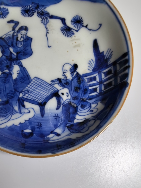 古玩陶瓷清中期 青花對弈圖盤拍賣,當前價格750元