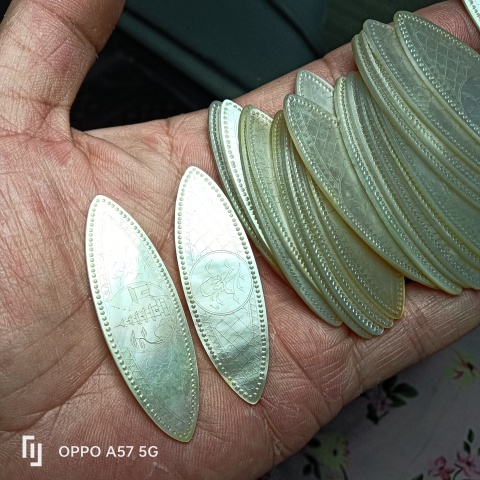 古玩雜項(xiàng)晚清民國(guó)螺鈿籌碼錢(qián)拍賣，當(dāng)前價(jià)格1150元