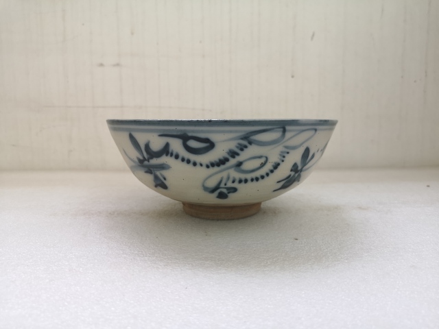 古玩陶瓷磁州窯青花碗拍賣，當(dāng)前價(jià)格398元