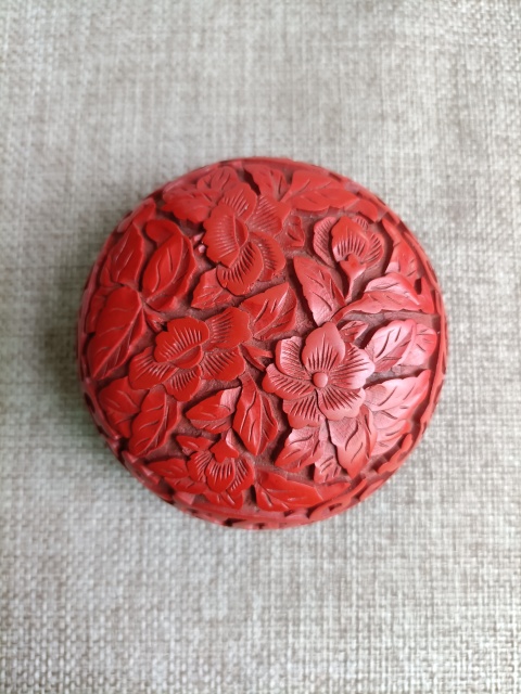 古玩雜項剔紅拍賣,當前價格288元