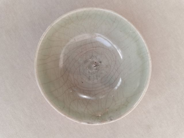 古玩陶瓷明代龍泉窯碗拍賣,當前價格0元