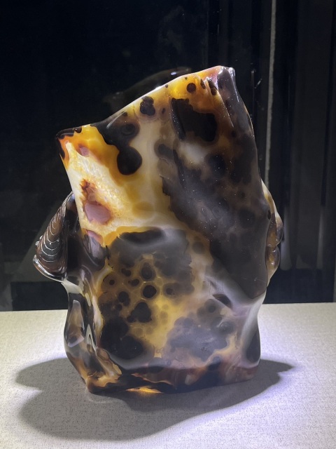 古玩玉器瑪瑙松樹紋筆筒拍賣,當前價格36800元