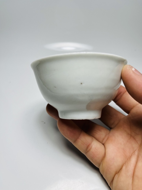 古玩陶瓷（通透極美）甜白釉壓手杯拍賣，當前價格1888元