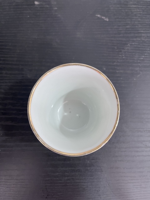 古玩陶瓷粉彩山水紋馬蹄杯拍賣，當(dāng)前價格3600元