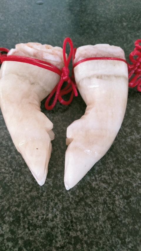 古玩雜項肉石豬腳一對拍賣,當(dāng)前價格120元