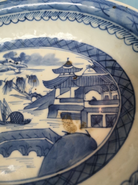 古玩陶瓷清乾隆.青花亭臺樓閣山水紋盤拍賣，當前價格880元