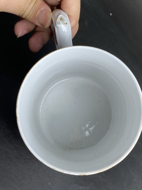 古玩陶瓷廣彩花卉紋把杯拍賣，當前價格8888元