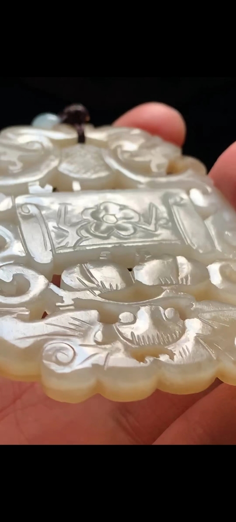古玩玉器清中期和田白玉糖色巧雕雙龍牌子拍賣，當前價格35000元