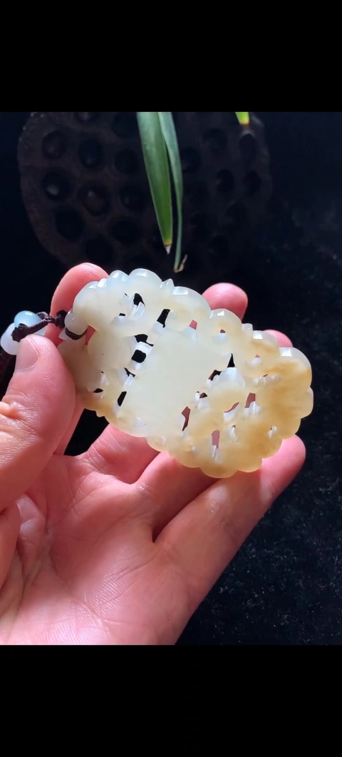 古玩玉器清中期和田白玉糖色巧雕雙龍牌子拍賣，當前價格35000元