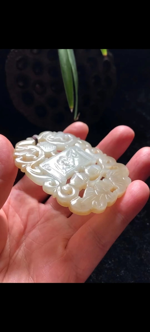 古玩玉器清中期和田白玉糖色巧雕雙龍牌子拍賣，當前價格35000元