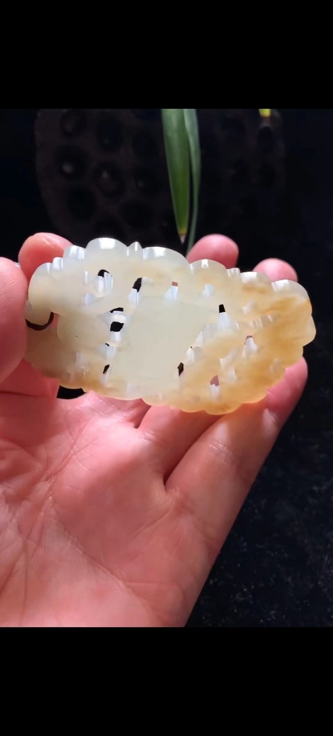 古玩玉器清中期和田白玉糖色巧雕雙龍牌子拍賣，當前價格35000元