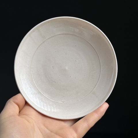 古玩陶瓷霍州窯白釉淺盤拍賣,當(dāng)前價(jià)格5500元