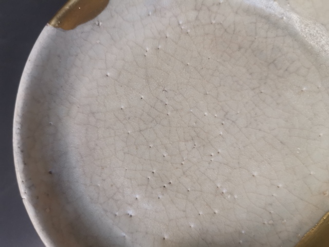 古玩陶瓷哥釉淺盤拍賣，當前價格777元